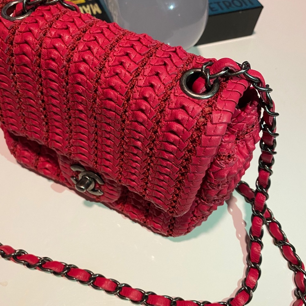 Chanel handbag - Picture 3 of 9
